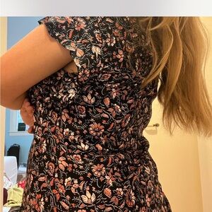 Sanctuary Black and Pink Sleeveless Flutter Blouse